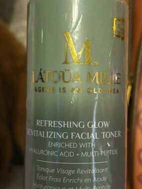 Latoua Mille Refreshing Glow Revitalizing Facial Toner - Sage Green